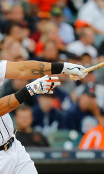 Martinez homers as Tigers beat Giants 5-3 (Jul 04, 2017)